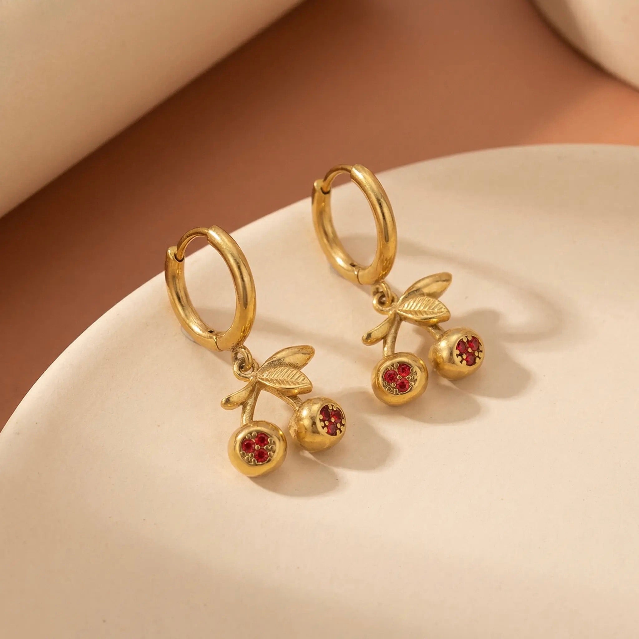 Cerise Earring