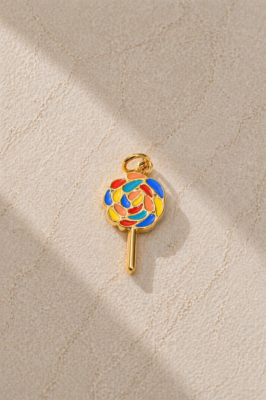 Lollure Charm