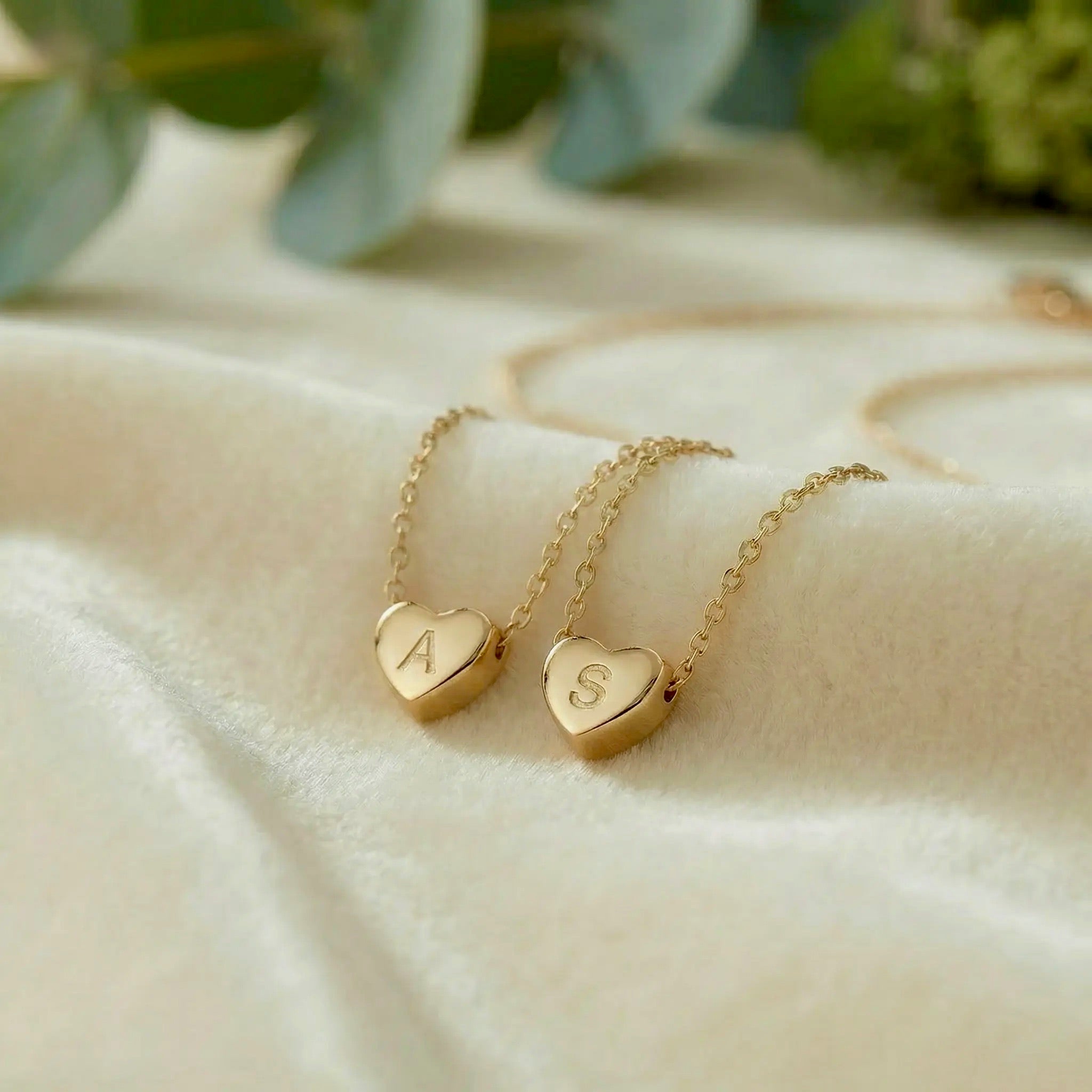 Amour Necklace