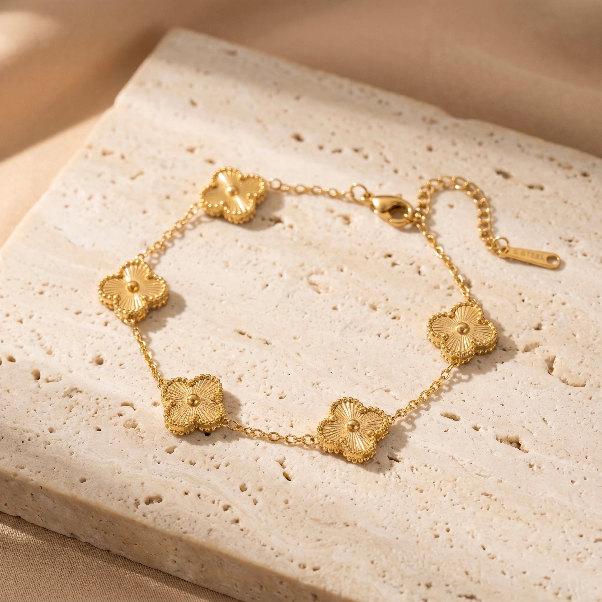 Quatra Bracelet