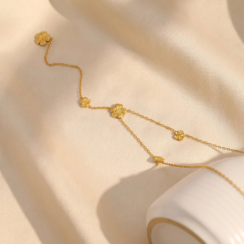 Avelina Necklace
